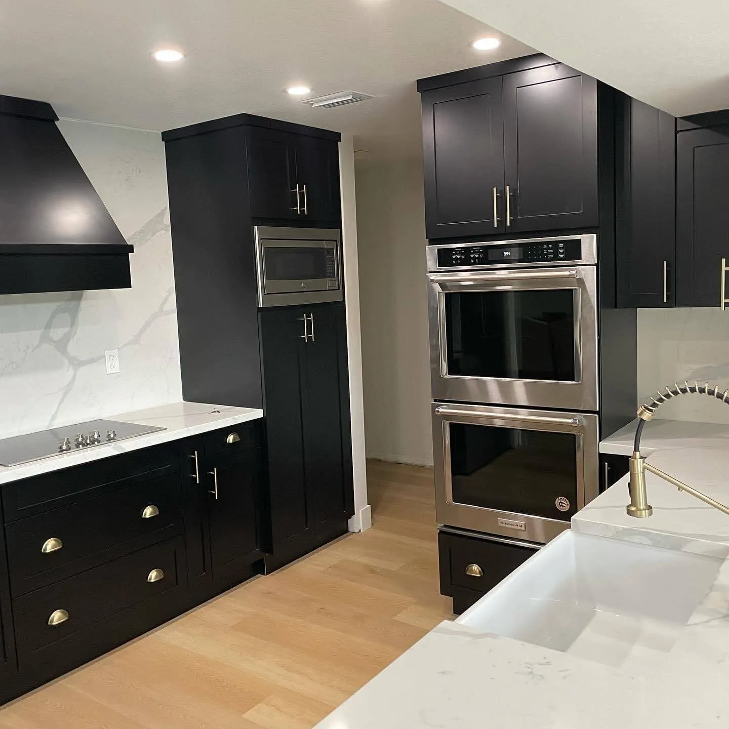 Black Shaker & Brass Kitchen